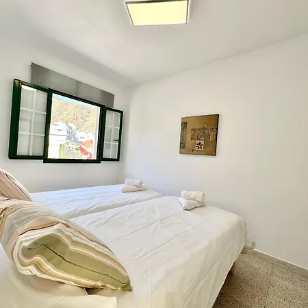 Апартаменты Caletas House