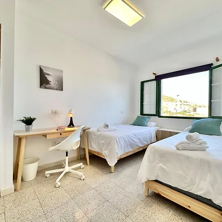 Caletas House Апартаменты Канделария