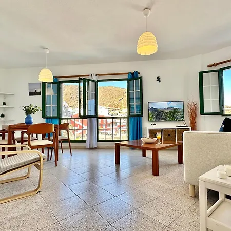 Апартаменты Caletas House *